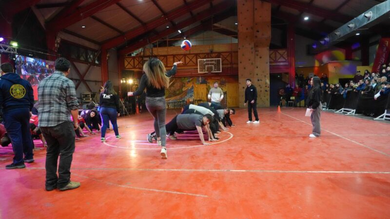 Puerto Williams despidió con alegría una multitudinaria Fiesta de la Nieve que reunió a toda la comunidad.