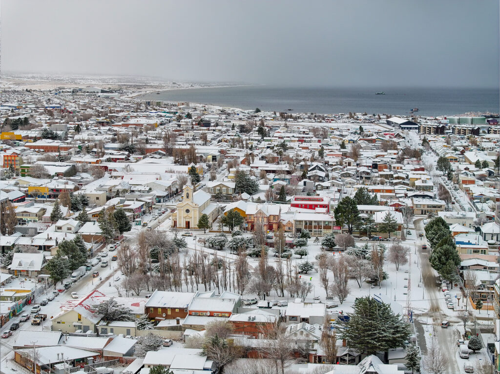 Organizaciones del Bloque Productivo de Última Esperanza reclaman soluciones ante situación del aeródromo de Puerto Natales.