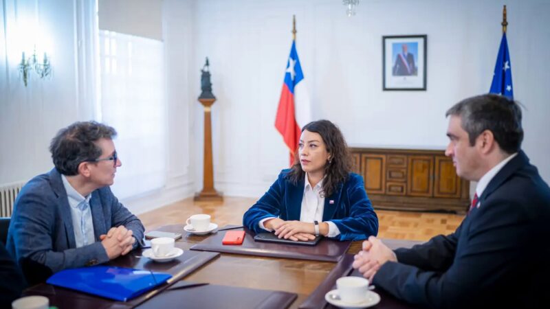 Delegada Presidencial se reunión con el VicePresidente Ejecutivo de CORFO de visita en Magallanes.