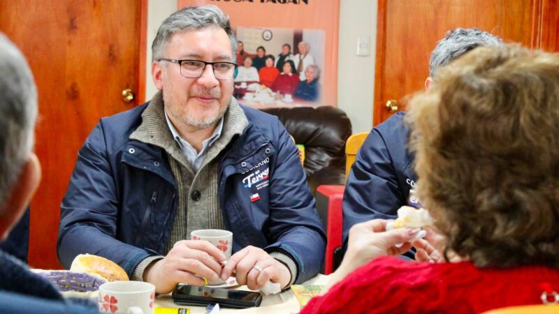 Delegado Provincial Rodolfo Moncada inició serie de reuniones con organizaciones comunitarias de Puerto Williams.