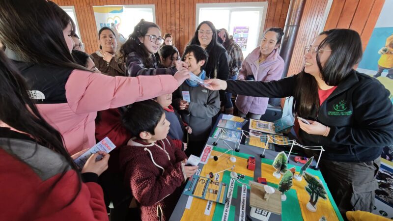 Jornada de Gobierno en Terreno acercó servicios públicos y recogió principales demandas de la comunidad de Seno Obstrucción.
