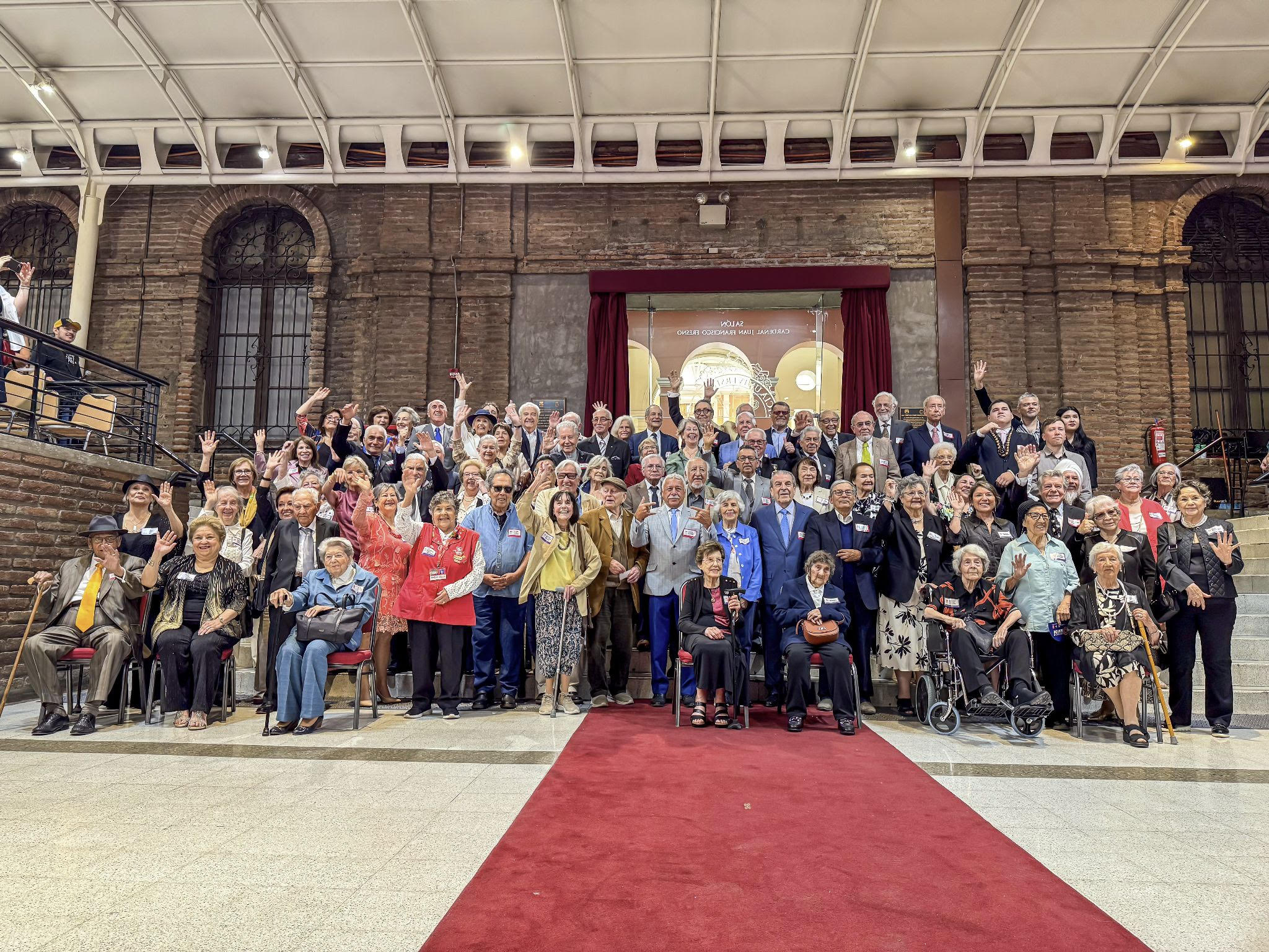 100 Líderes Mayores 2026: invitan a nominar a chilenos que destacan después de los 75 años.