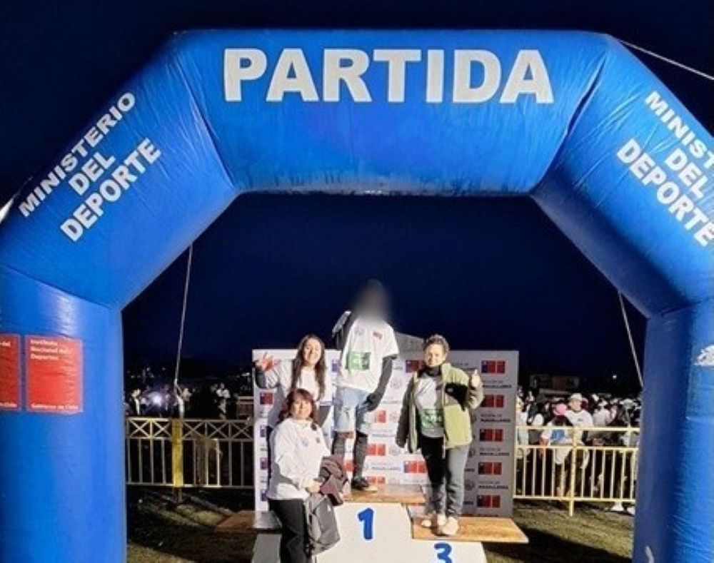 Joven en reinserción participó en  histórica Corrida Familiar Nocturna en Punta Arenas.