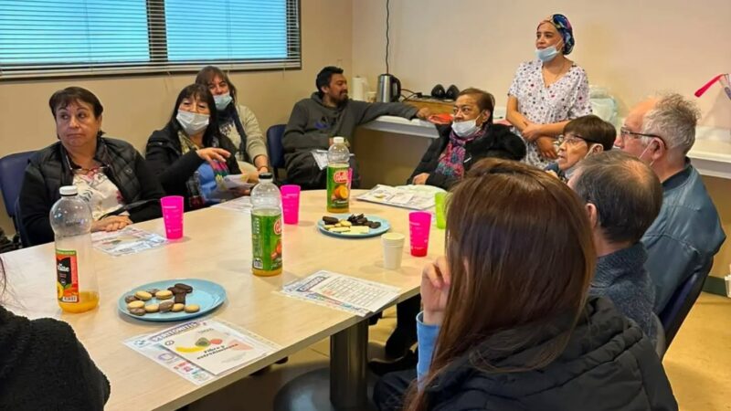 Hospital Clínico Magallanes realiza jornada de re-capacitación para pacientes en diálisis peritoneal de Punta Arenas.