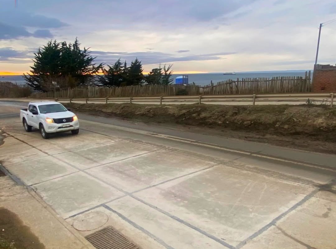 SERVIU Magallanes finaliza obras de conservación vial en Avenida 21 de Mayo de Punta Arenas.
