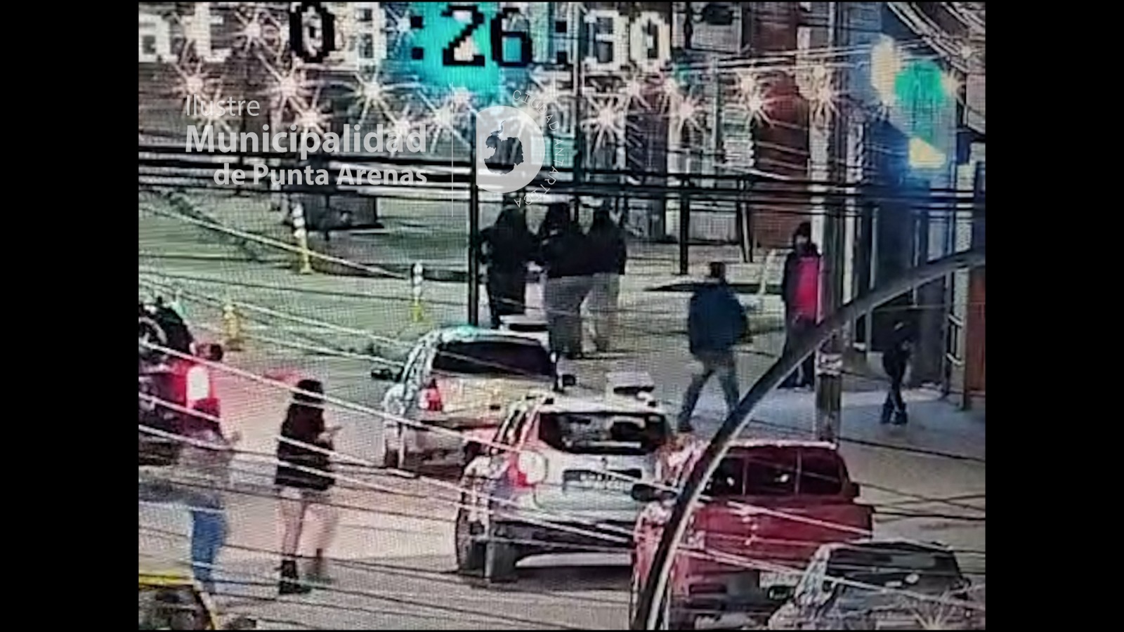 Dos detenidos por porte de machetes tras operativo de Seguridad Pública Municipal en el centro de Punta Arenas.