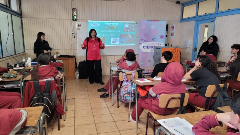 Talleres de programación y acompañamientos pedagógicos fueron parte de las actividades que realizó el PAR Explora Magallanes en Puerto Natales.