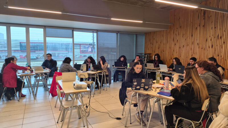 INACAP realizó capacitación en Inteligencia Artificial para fortalecer competencias de personal de Salud en Punta Arenas.