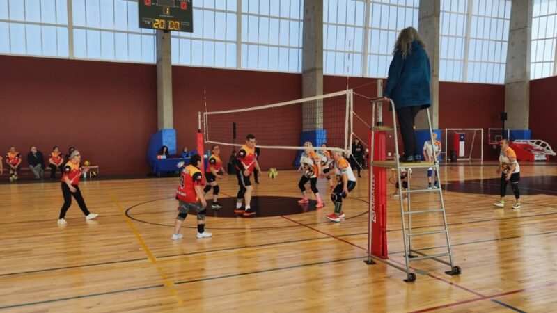 Porvenir fortalece el Newcom con jornada deportiva binacional junto a equipos argentinos de Tierra del Fuego.