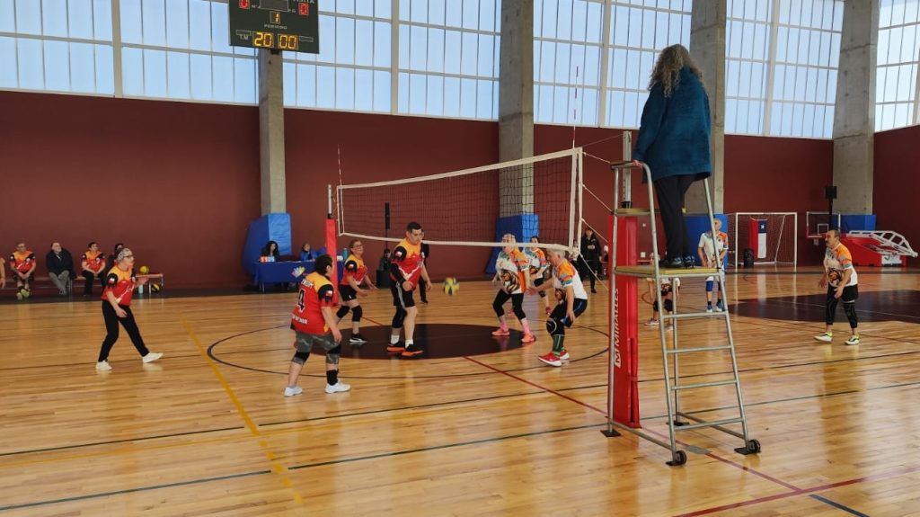 Porvenir fortalece el Newcom con jornada deportiva binacional junto a equipos argentinos de Tierra del Fuego.