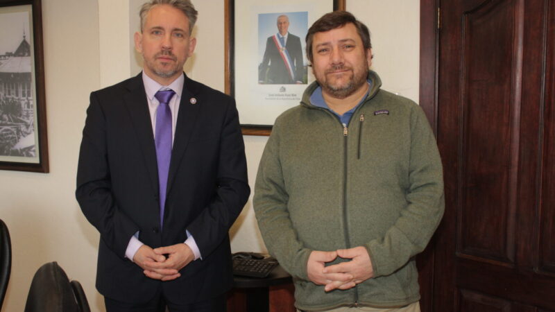 Presidente del Directorio de EPAUSTRAL se reune con el Diputado Alejandro Riquelme.