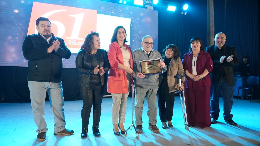 Cerro Sombrero conmemoró el 61° aniversario de su declaratoria como pueblo con emotiva velada.