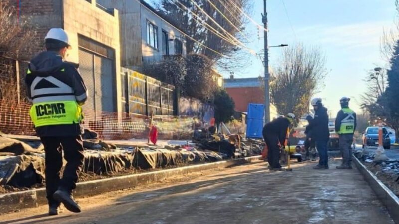 Trabajos de hormigonado continúan en Avenida España de Punta Arenas, en el sector Sur de la ciudad.