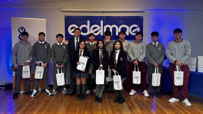 EDELMAG entrega 50 tablets a estudiantes de establecimientos técnicos de Punta Arenas
