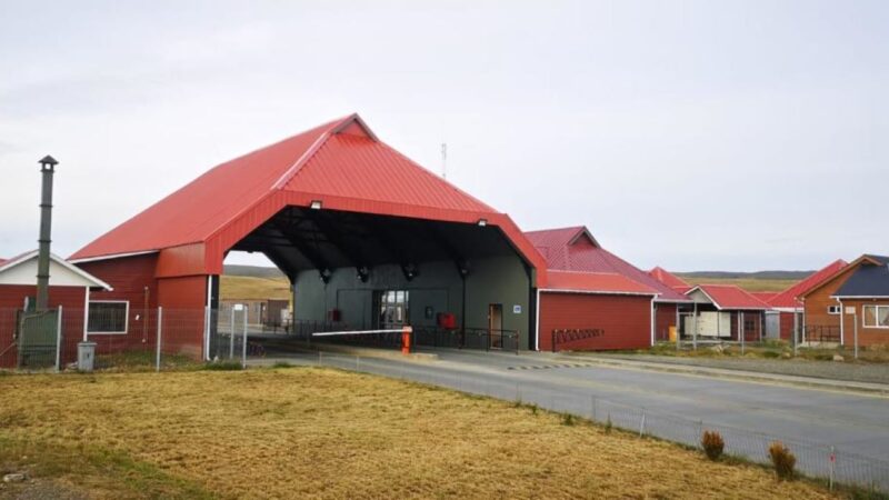 Complejo Fronterizo San Sebastián de Tierra del Fuego informa cambios de horarios por competencia automovilística Gran Premio de la Hermandad Chileno-Argentina.