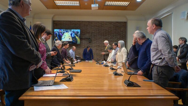 Gobierno Regional entregará más de $8.000 millones del PEDZE para reducir tiempos en listas de espera de Magallanes en 10 especialidades médicas.