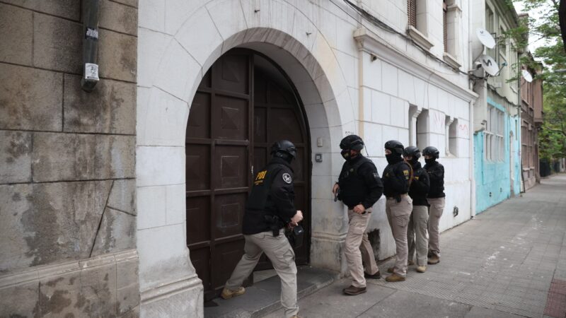 Megaoperativo nacional por presunta red de corrupción penitenciaria, deja detenido a jefe del Centro de Cumplimiento Juvenil de Punta Arenas