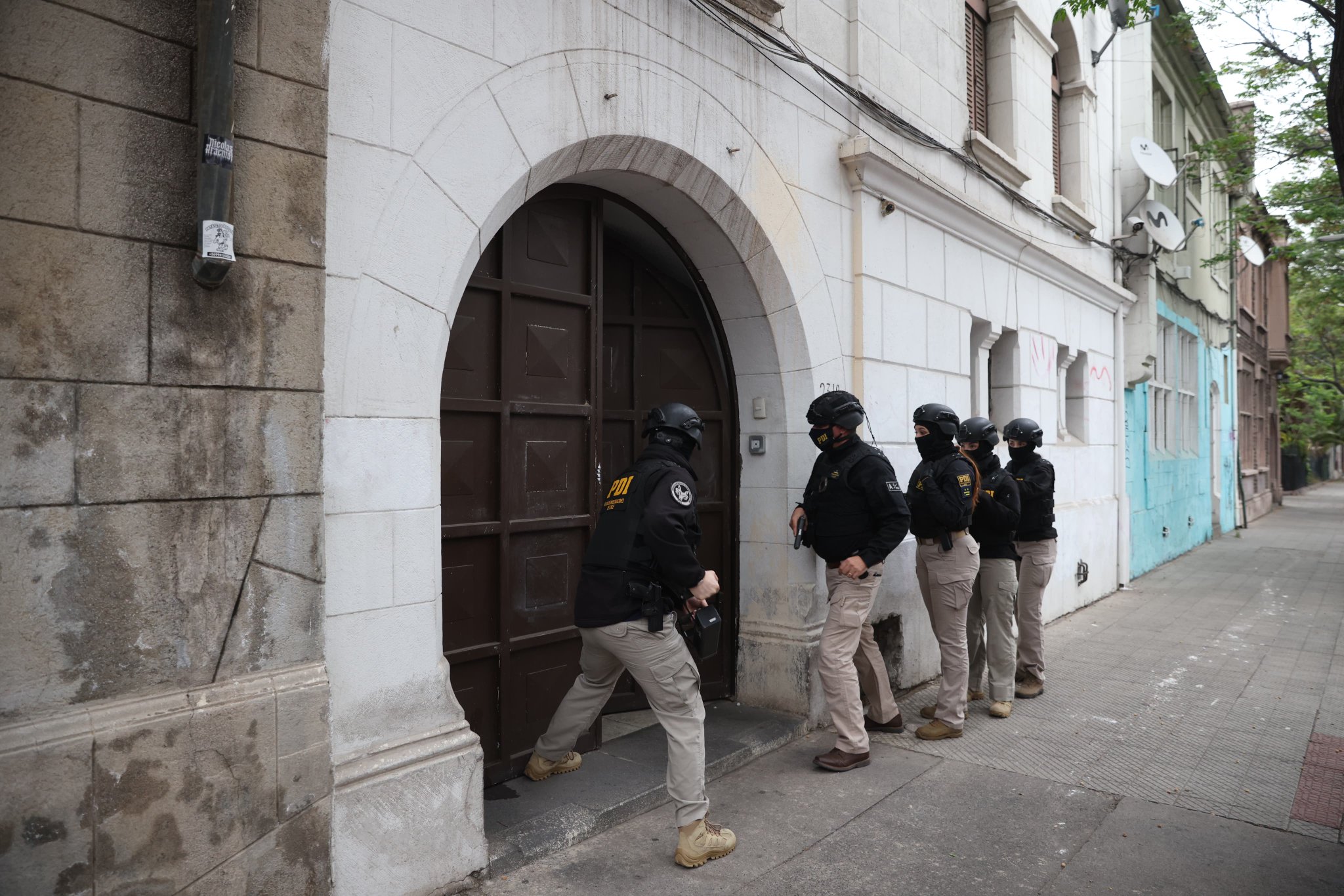 Megaoperativo nacional por presunta red de corrupción penitenciaria, deja detenido a jefe del Centro de Cumplimiento Juvenil de Punta Arenas