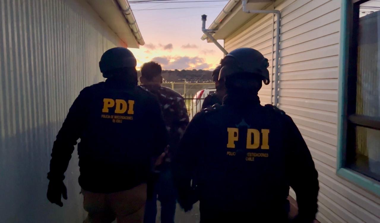 PDI Punta Arenas detuvo a estructura criminal por infracción a las leyes de drogas y armas 