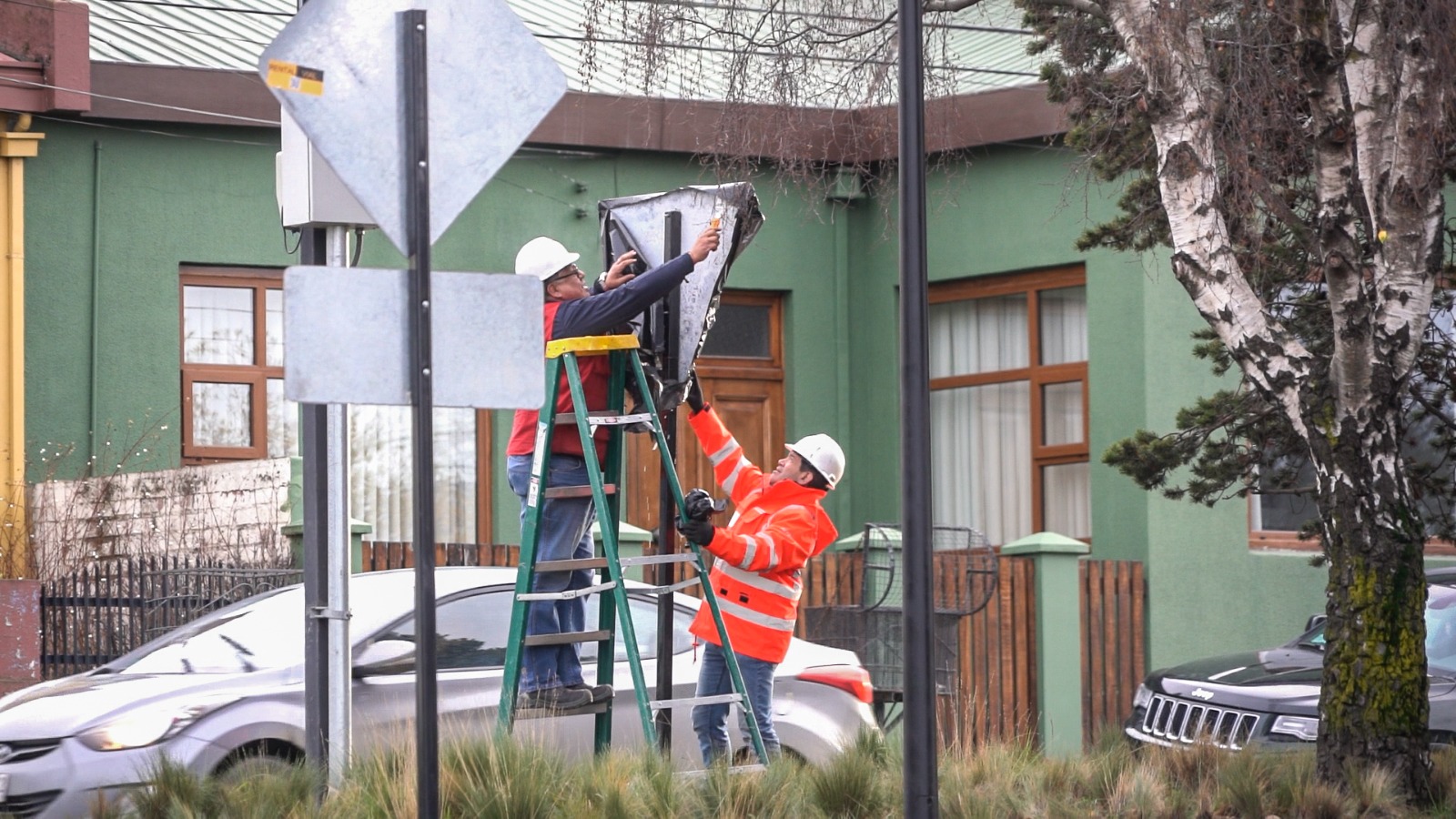 Municipio restablece señaléticas de tránsito tras término del invierno