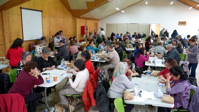 Segundo Club del Encuentro reunió a más de 100 personas mayores.
