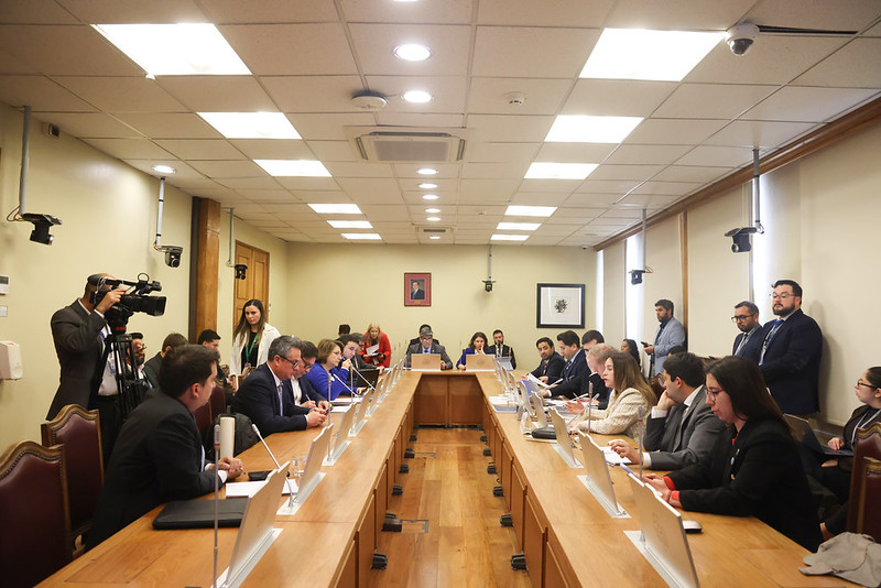 Comisión de Gobierno Interior de la Cámara de Diputados aprueba legislar feriado nacional el 17 de septiembre.