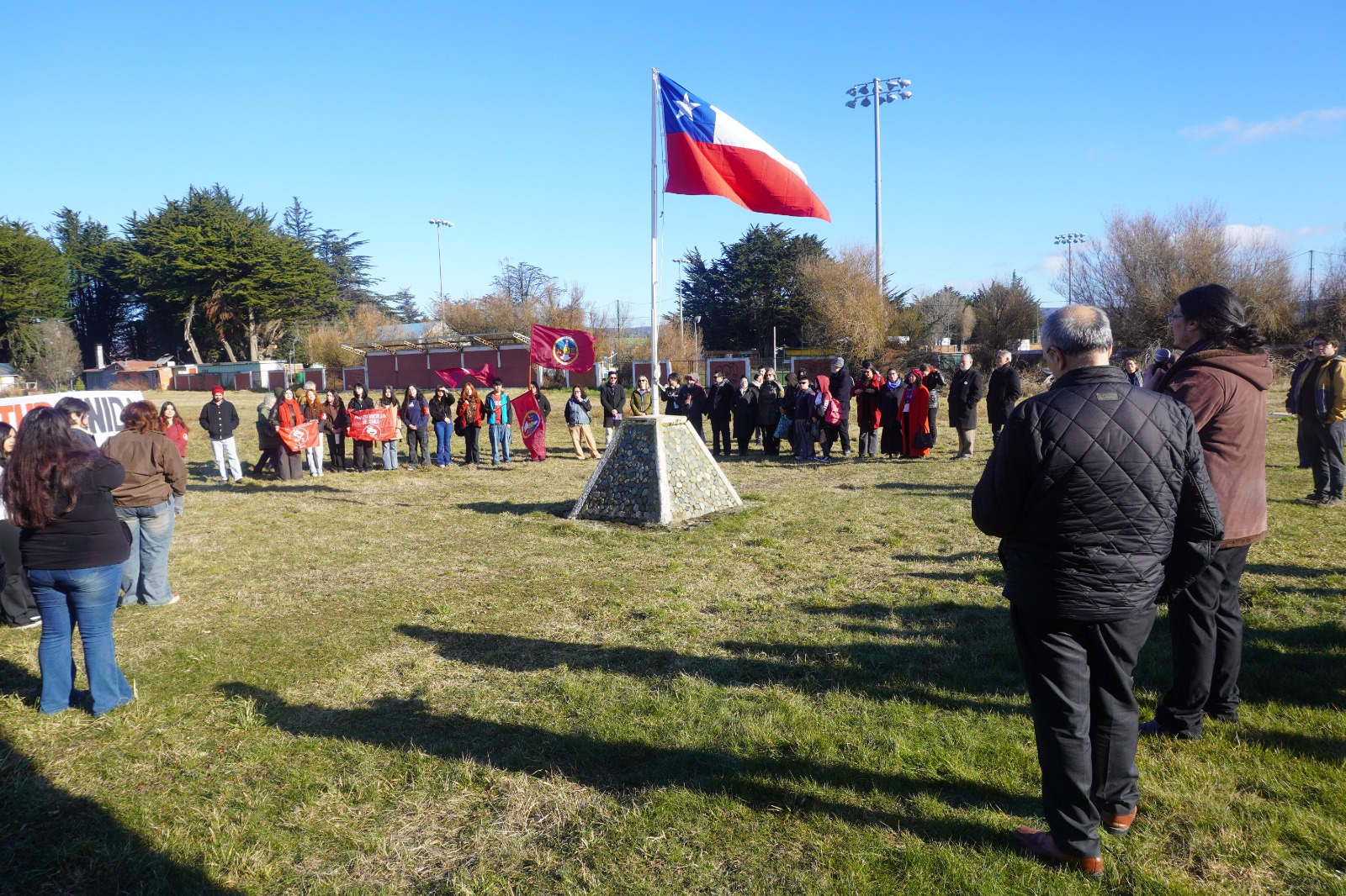 Con gran participación de jóvenes se llevó a cabo Jornada de Memoria, Democracia y Ciudadanía en Estadio Fiscal de Punta Arenas.