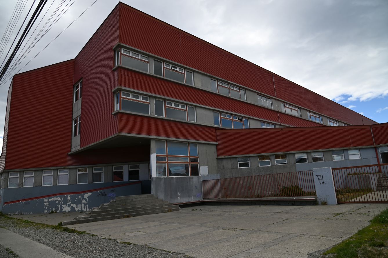 Más de $ 2.500 millones de pesos se destinarán a conservación de infraestructura educacional en 5 establecimientos de la Región de Magallanes.