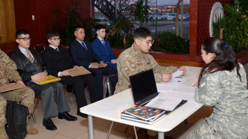 Jóvenes magallánicos avanzan en su camino para ingresar a la Fuerza Aérea de Chile.
