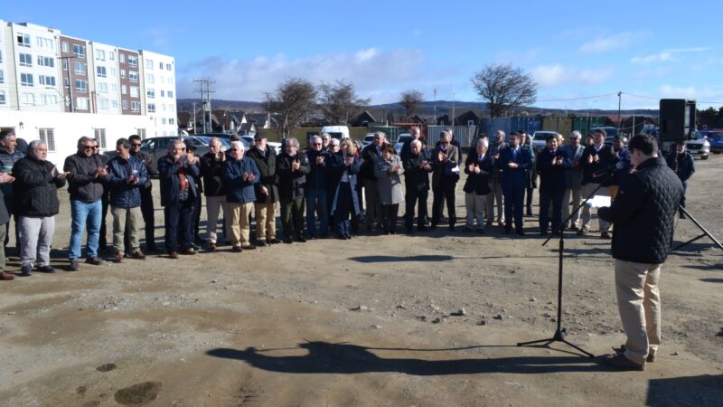 CChC Magallanes coloca primera piedra de su nueva sede regional en Punta Arenas.