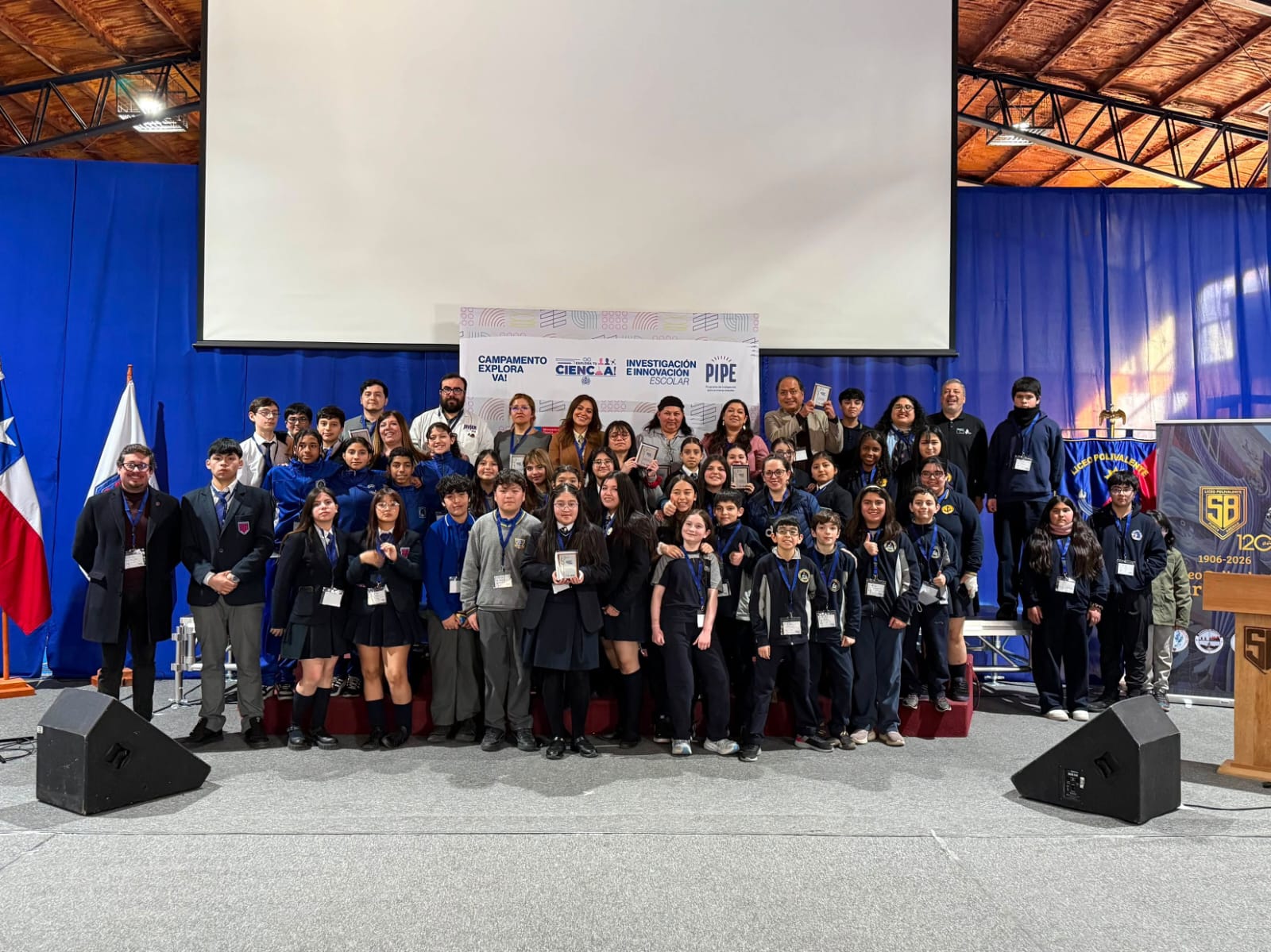 Estudiantes  presentaron y socializaron sus proyectos de Investigación e Innovación Escolar en Congreso Regional Explora 2026 de Magallanes.