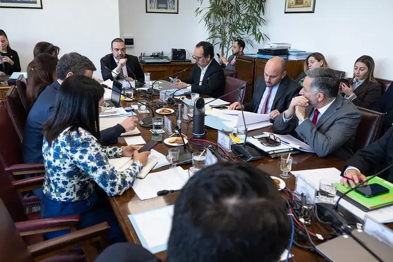 Subsistema de inteligencia económica: Comisión Mixta avanza en definición de herramientas claves contra el crimen organizado y la ruta del dinero.