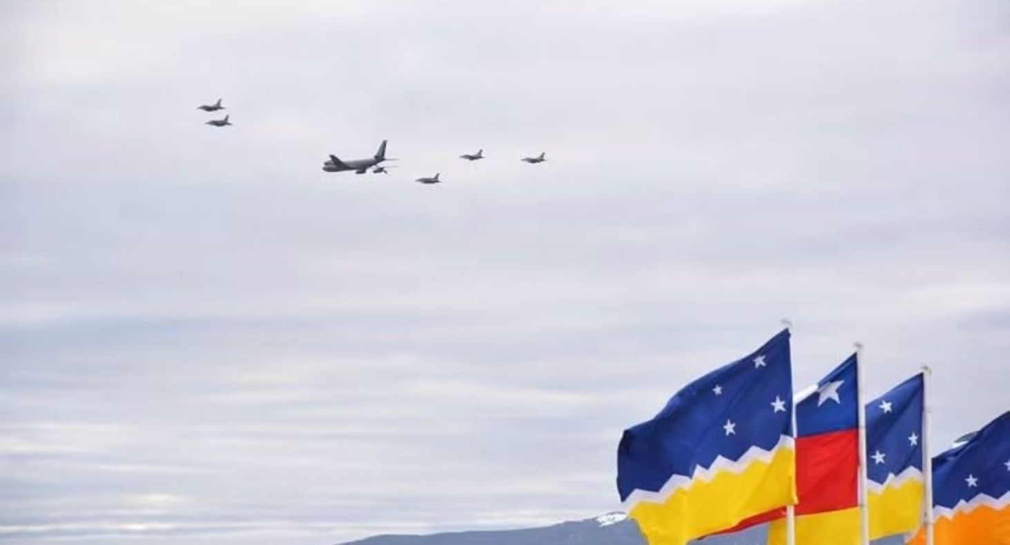 Vuelos de la FACH sobre Punta Arenas, estrecho de Magallanes y Porvenir se realizan esta tarde de miércoles 23 de septiembre.