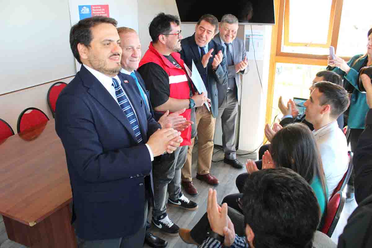 Jóvenes del Centro de Cumplimiento Juvenil de Punta Arenas rinden por primera vez exámenes libres