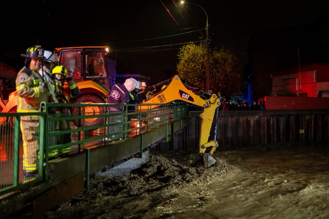 Autoridades activan Alerta Roja preventiva ante crecida del río de Las Minas en Punta Arenas