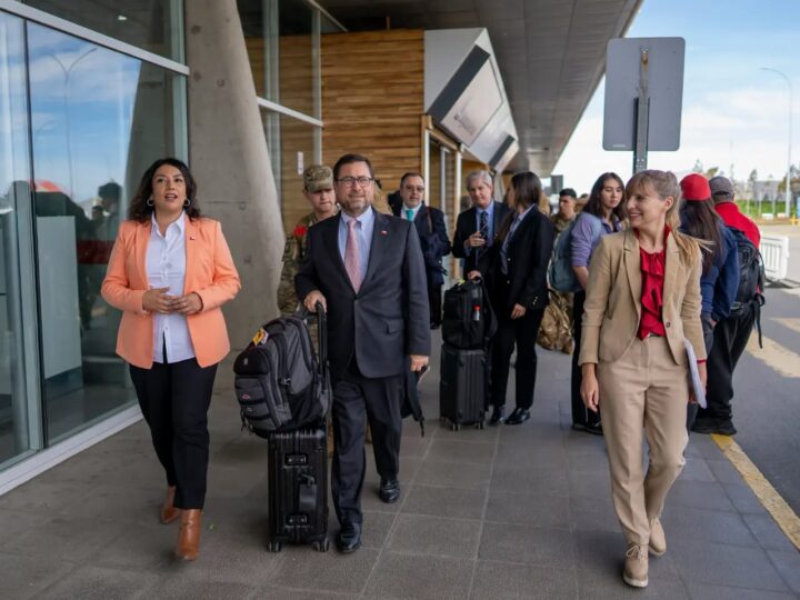 Canciller Pérez Mackenna visita la región de Magallanes.