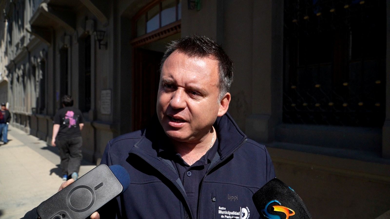 Gobernador Regional Jorge Flies y Alcalde de Punta Arenas abordan financiamiento de diversos proyectos municipales.