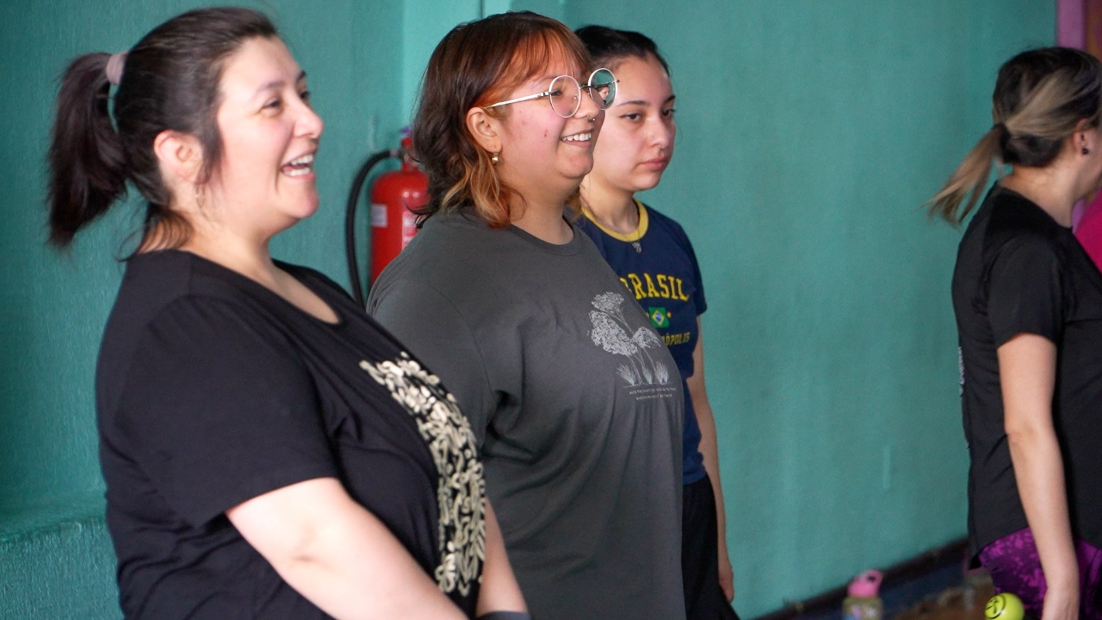 Más de 200 mujeres participaron en jornada municipal de autocuidado por el Día de la Salud Mental.