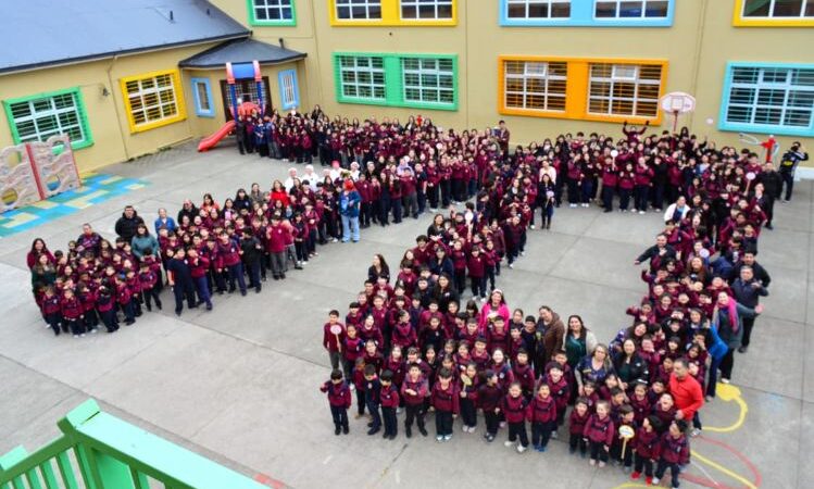 Escuela Croacia comienza los festejos por su 70° aniversario
