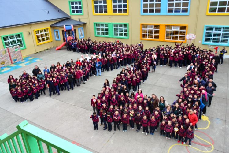Escuela Croacia comienza los festejos por su 70° aniversario