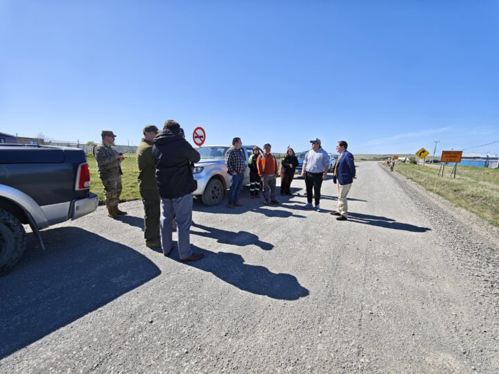 Delegación de Última Esperanza y servicios públicos inspeccionan en terreno circuito de Las Tres Horas de Puerto Natales para reforzar medidas de seguridad.