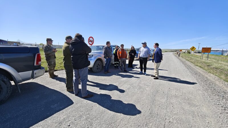 Delegación de Última Esperanza y servicios públicos inspeccionan en terreno circuito de Las Tres Horas de Puerto Natales para reforzar medidas de seguridad.