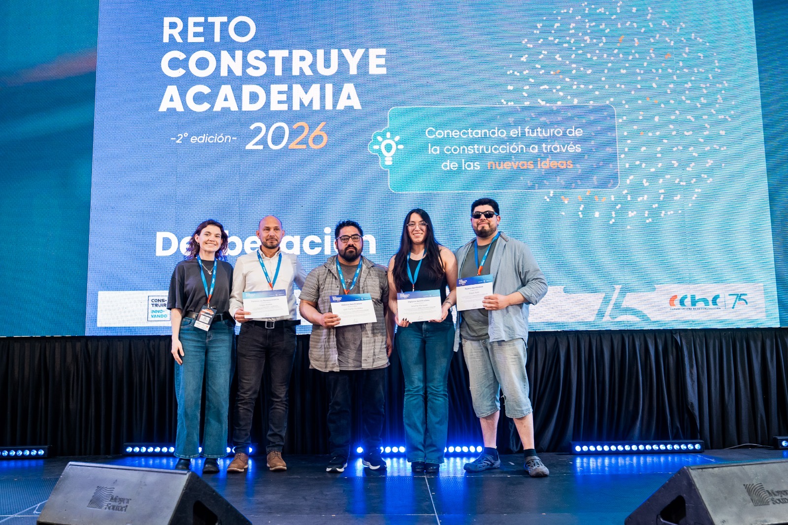 Estudiantes magallánicos presentaron hormigón ecológico en Edifica 2026