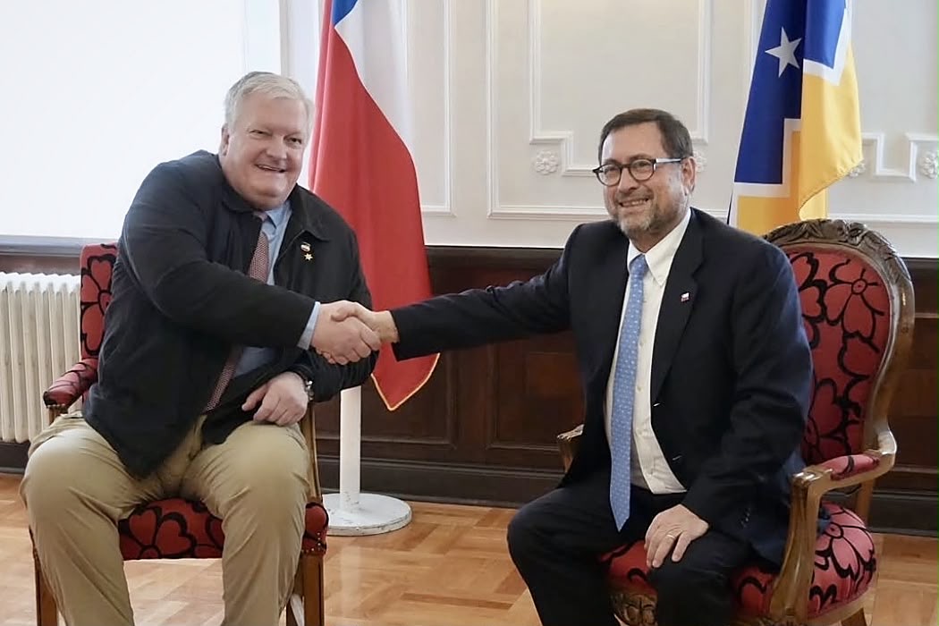Kusanovic aborda desafíos geopolíticos con canciller: “Magallanes no puede ser observado únicamente desde Santiago”