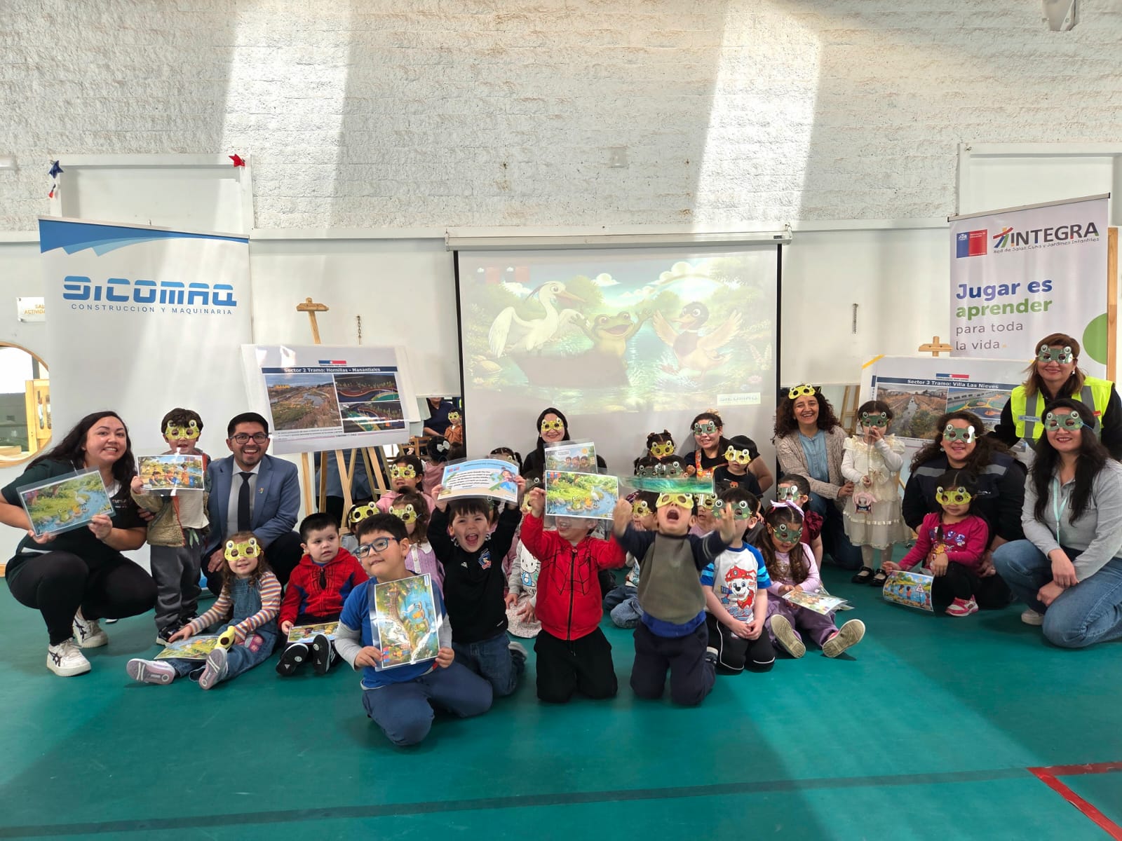 Niñas y niños del jardín infantil Vientos del Sur son protagonistas de actividad de participación ciudadana sobre proyecto del Estero LLau-Llau