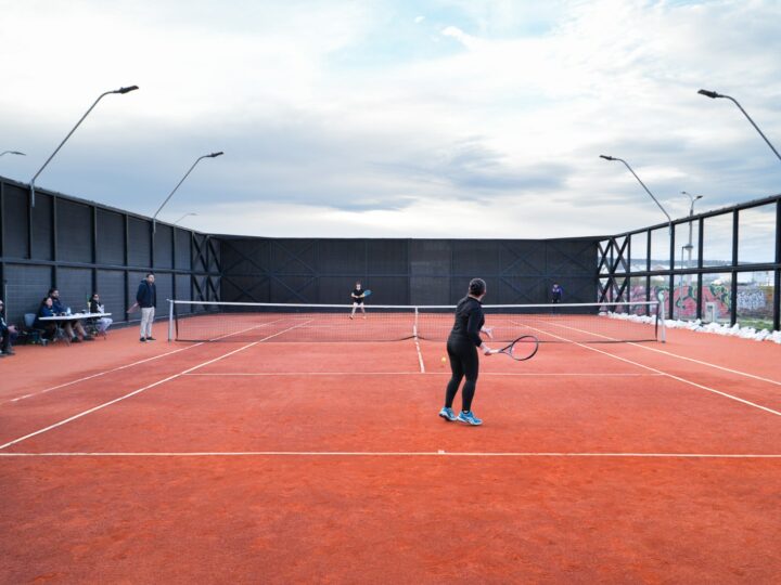 Torneo femenino de tenis municipal reunió a una veintena de deportistas 