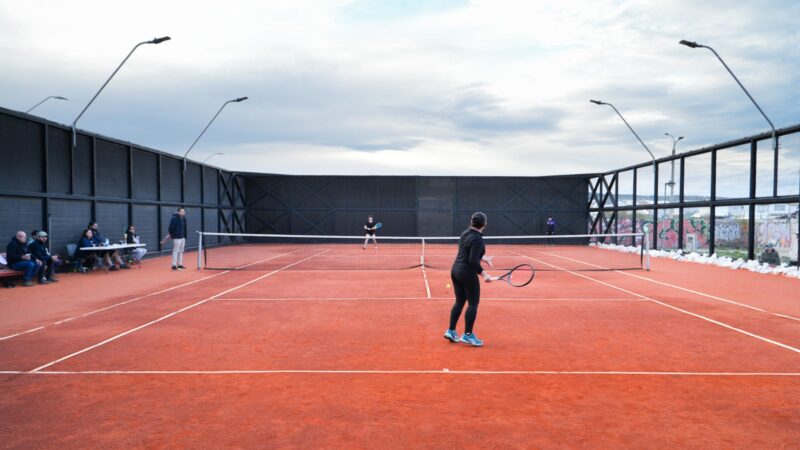 Torneo femenino de tenis municipal reunió a una veintena de deportistas 