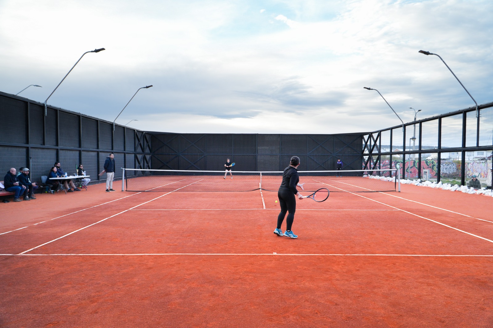 Torneo femenino de tenis municipal reunió a una veintena de deportistas 
