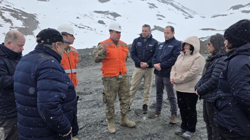 Avances en la senda Vicuña–Yendegaia son abordados en visita de autoridades a terreno