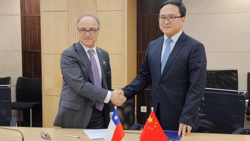 Chile y la República Popular China celebran la 8ª Comisión de Libre Comercio y revisan avances del Tratado de Libre Comercio.